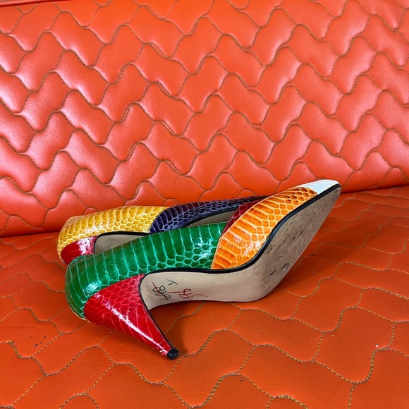 J Renee vintage pumps - Picture 3 of 6